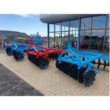 8X8 (16) Mounted Disc Harrow
