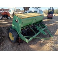 John Deere 8250 14 Row Fine Seed Planter